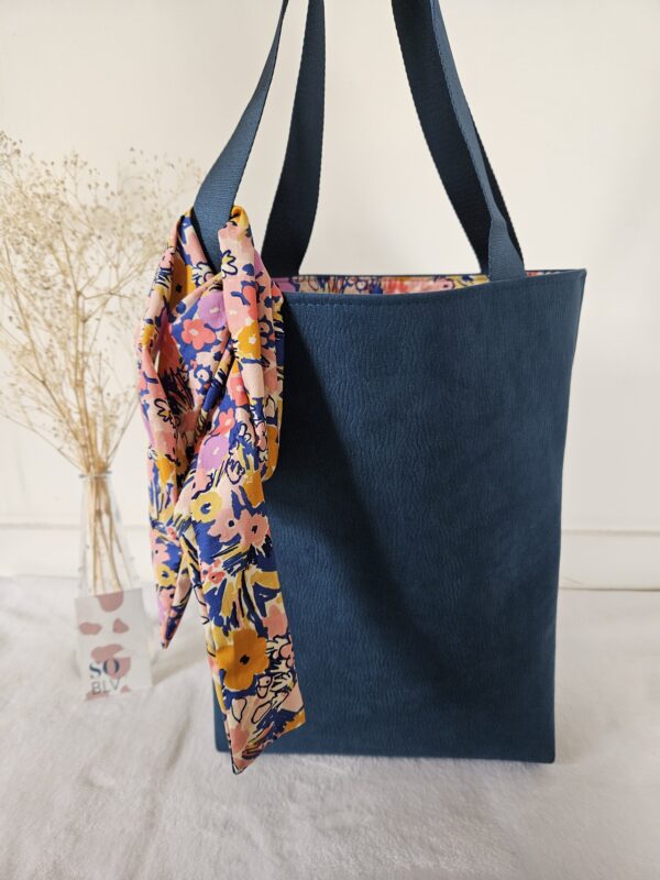 Tote-bag bleu outremer en simili-cuir