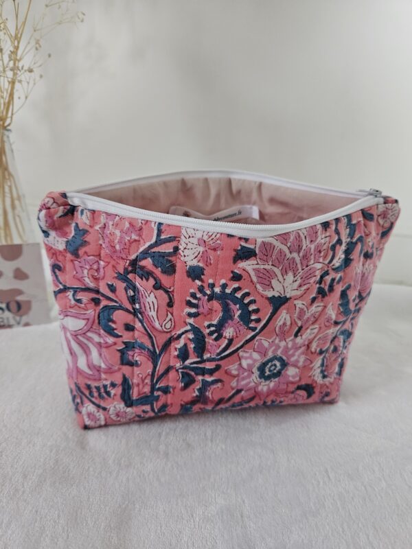 Pochette Girly en tissu indien matelassé - rose/bleue – Image 2