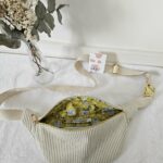 Sac Banane velours côtelé beige intérieur vert fleurs noires – Image 2