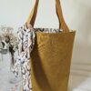 Tote-bag moutarde en simili-cuir touché daim