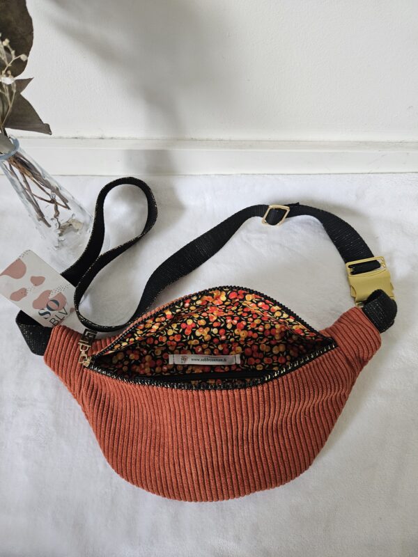 Sac Banane velours côtelé terracotta intérieur fleuri – Image 2