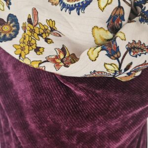 Cape en maille chenille violette et viscose avec fil lurex