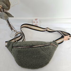 Sac Banane teddy peluche vert kaki intérieur japonisant