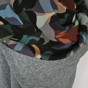 Cape en maille vert clair chiné et viscose multicolor