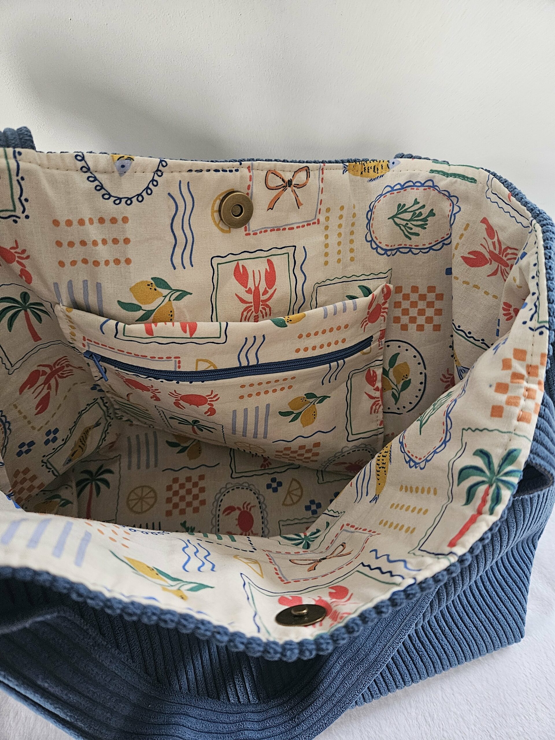 Sac Cabas en velours côtelé bleu jean intérieur coton imprimé bord de mer – Image 2