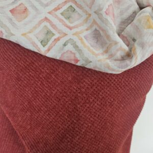 Cape en maille bordeaux et double gaze de coton