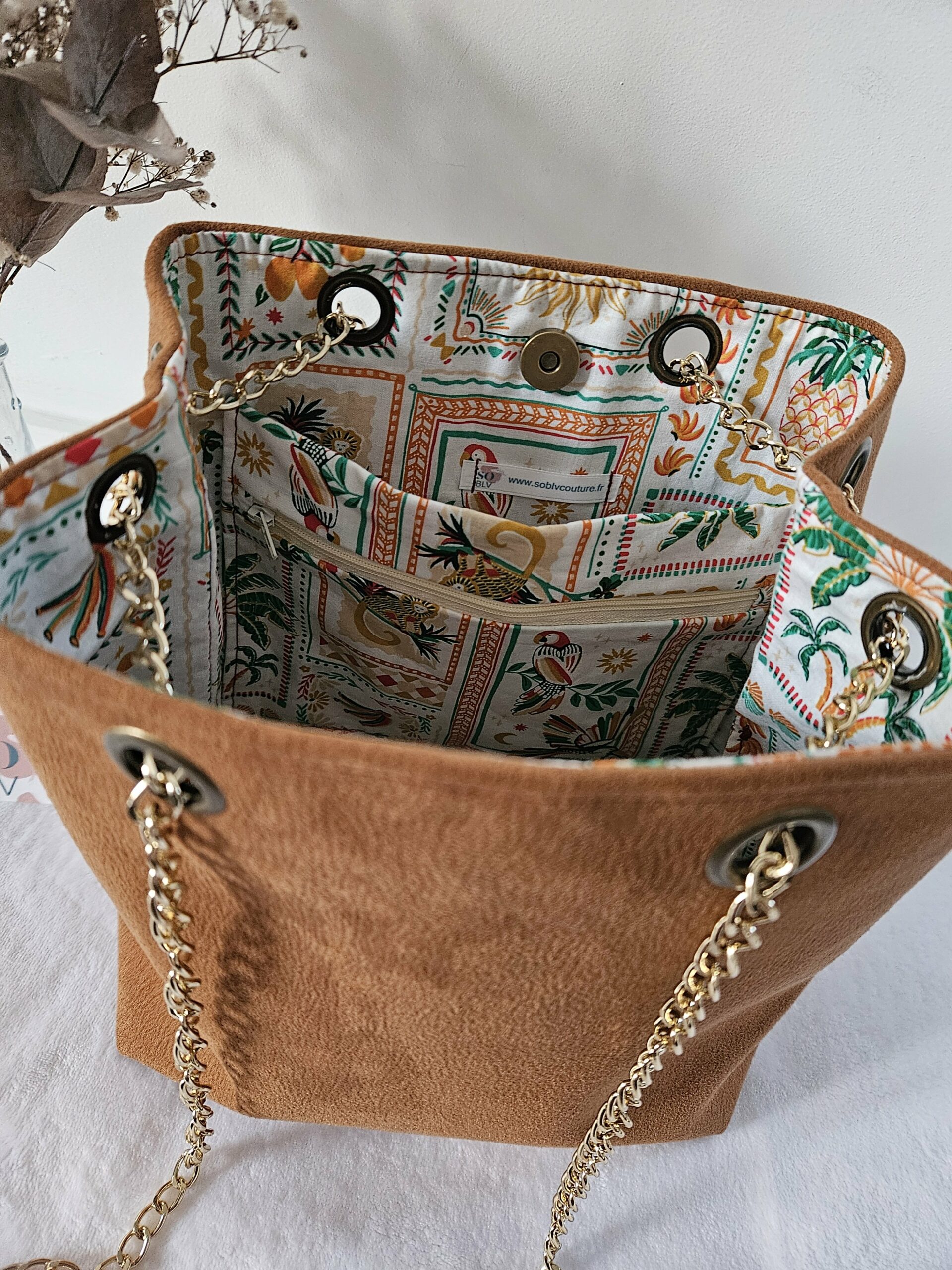 Sac Nomad simili-cuir touché daim camel intérieur coton – Image 2