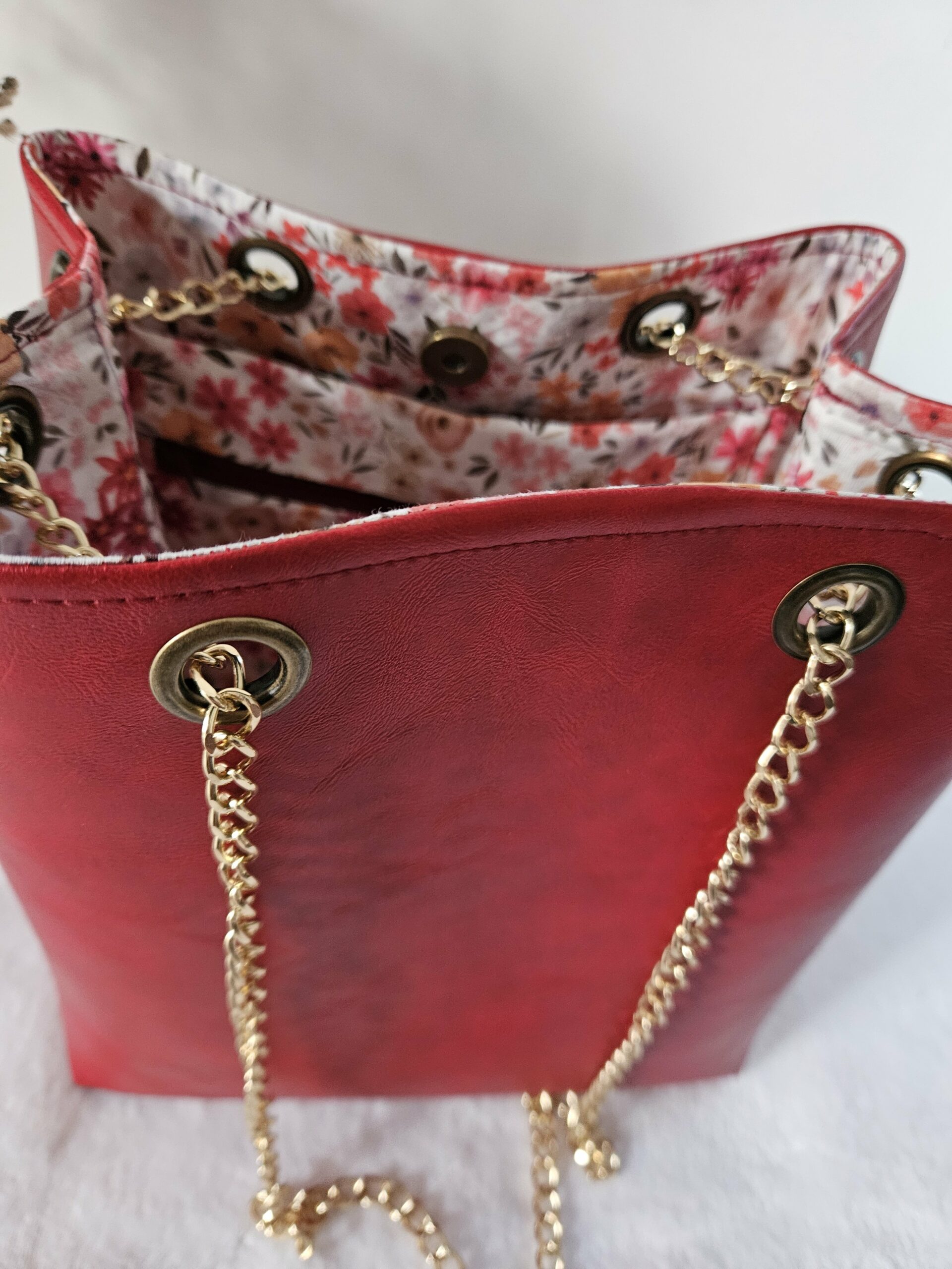 Sac Nomad simili-cuir rouge doublé coton – Image 3