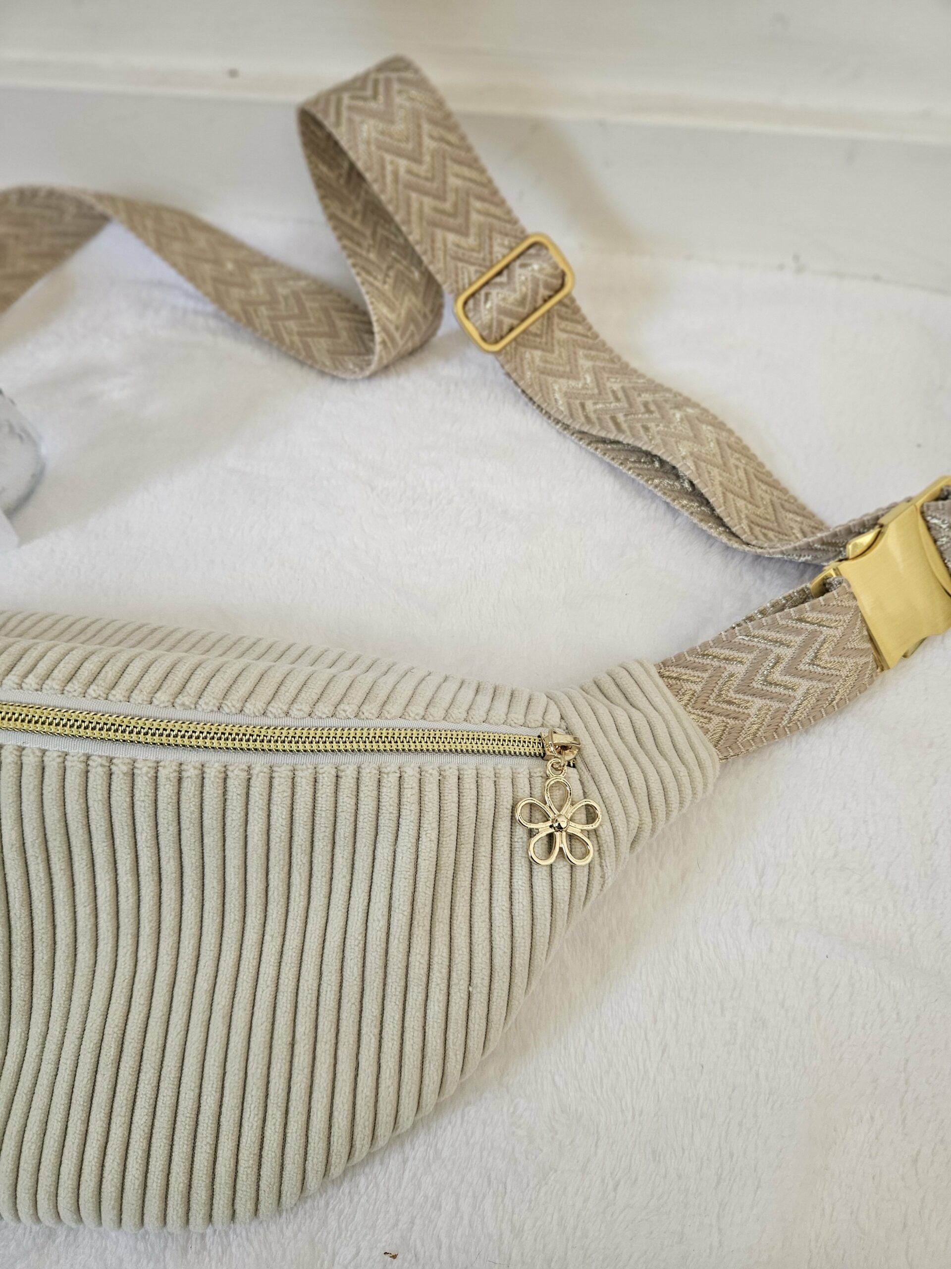 Sac Banane velours côtelé beige intérieur coton imprimé fleuri bleu, rose, vert – Image 3