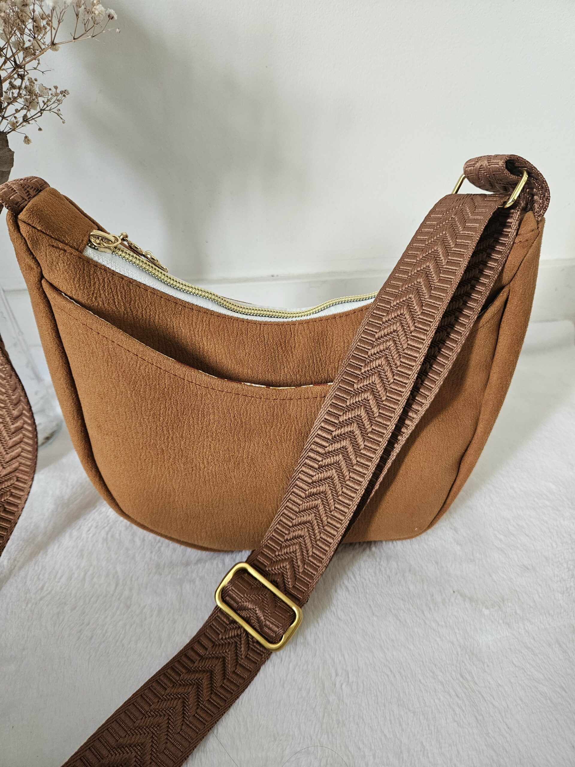 Sac Diane en simili-cuir camel touché daim intérieur coton – Image 2