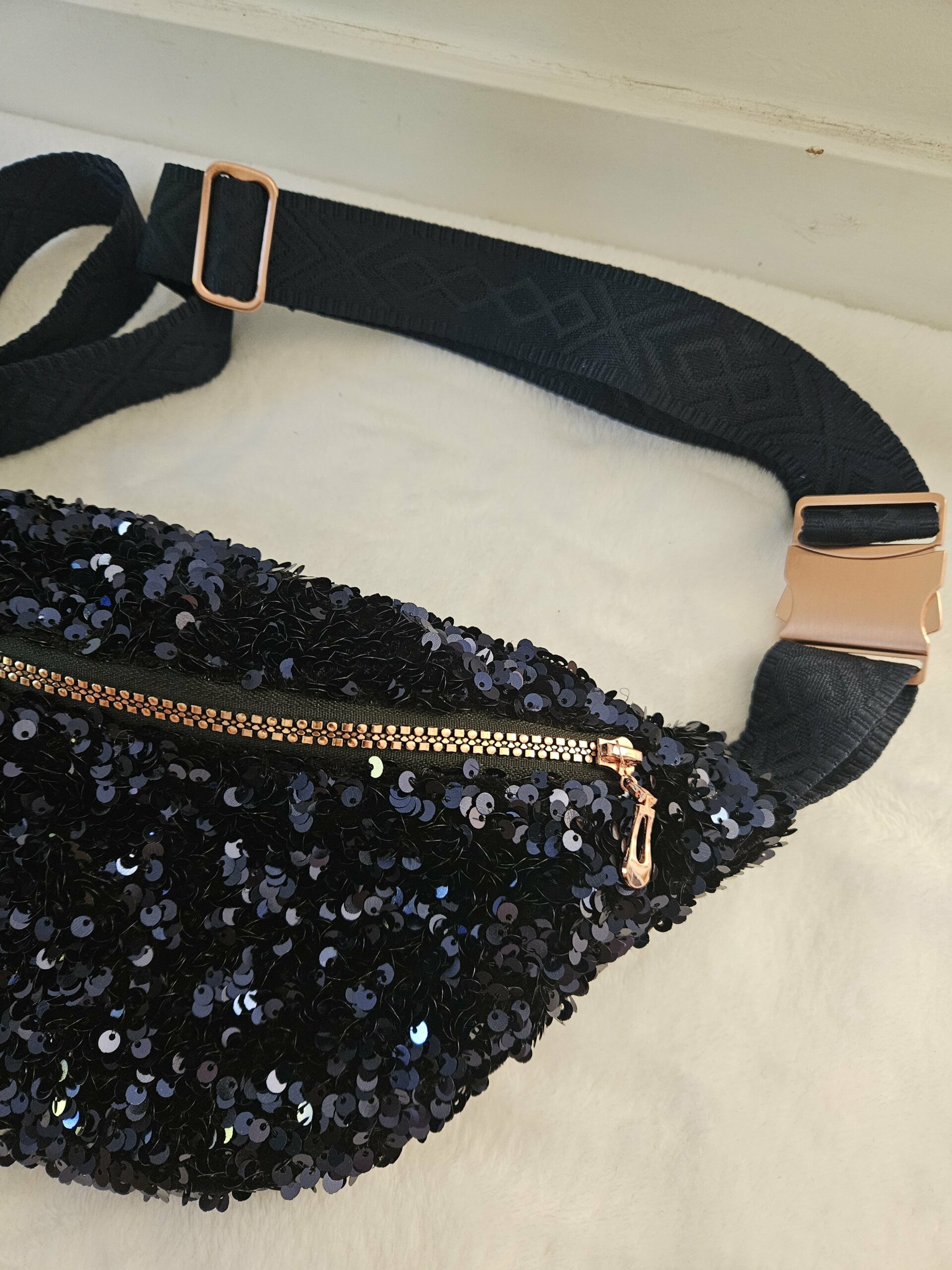 Sac Banane à sequins marines intérieur coton indien marine et noir – Image 2