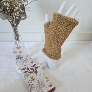 Mitaines réversibles en maille teddy peluche beige