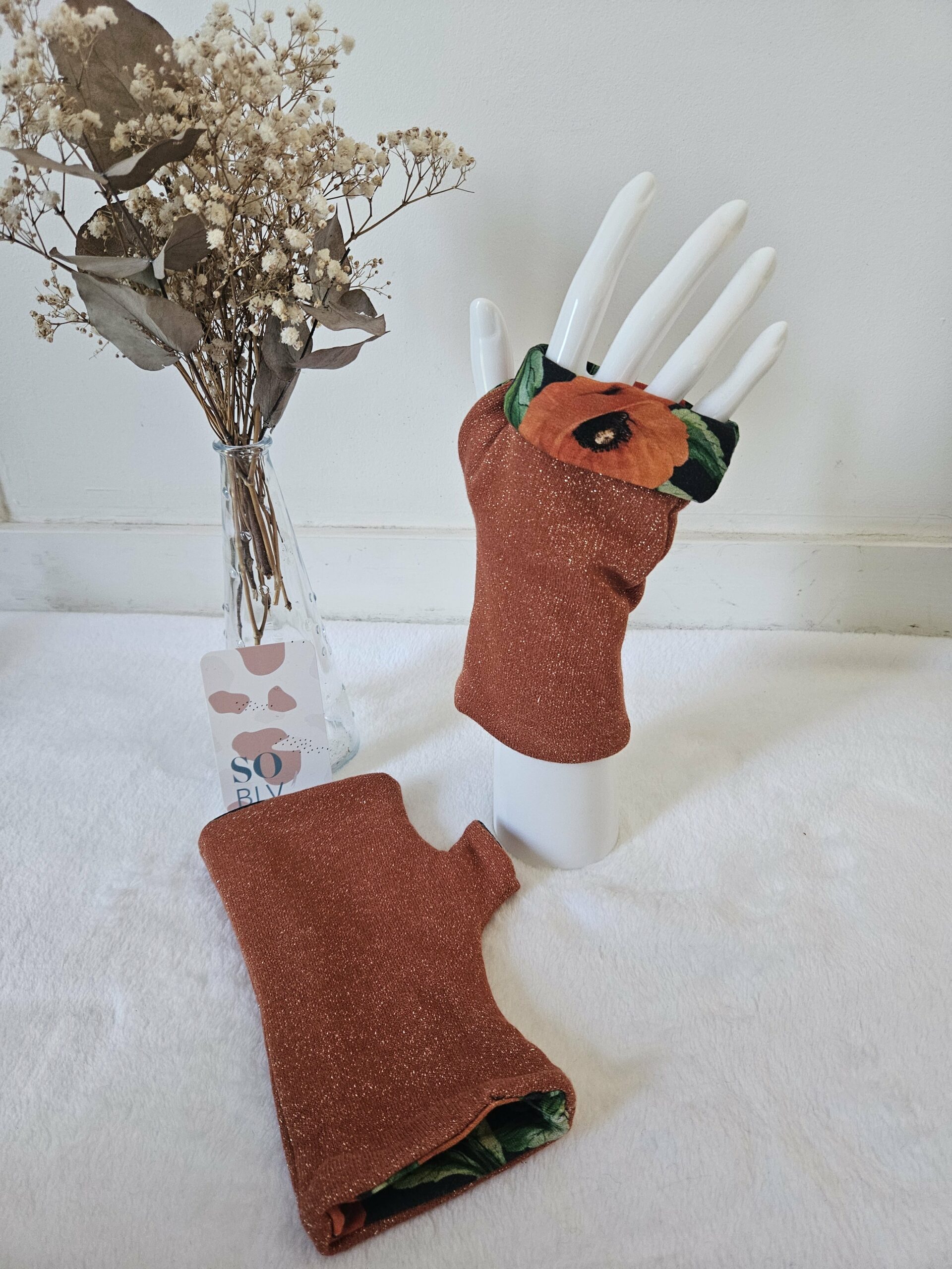 Mitaines réversibles en maille sweat terracotta – Image 3