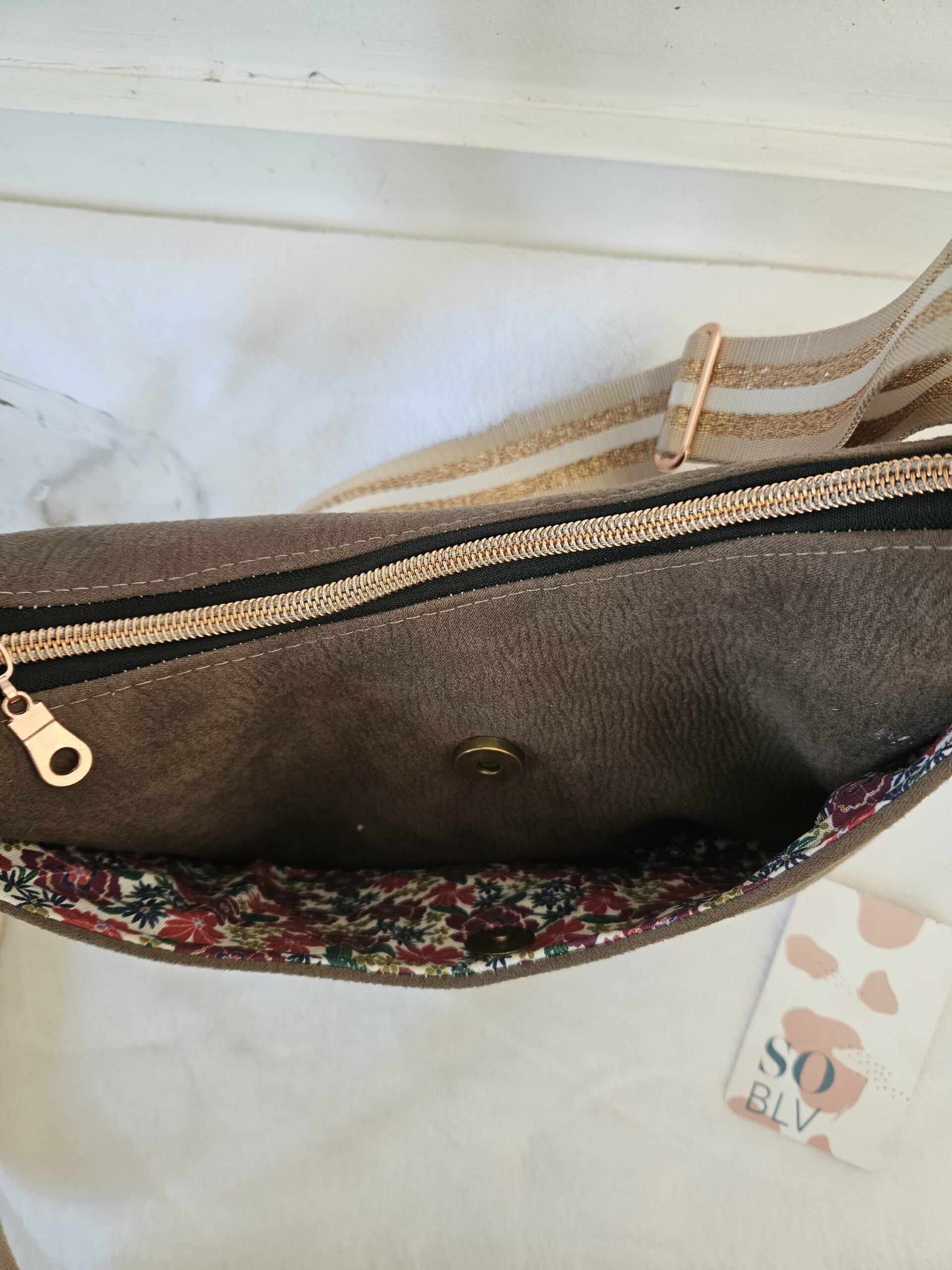 Sac Diane en simili-cuir taupe touché daim intérieur coton – Image 2