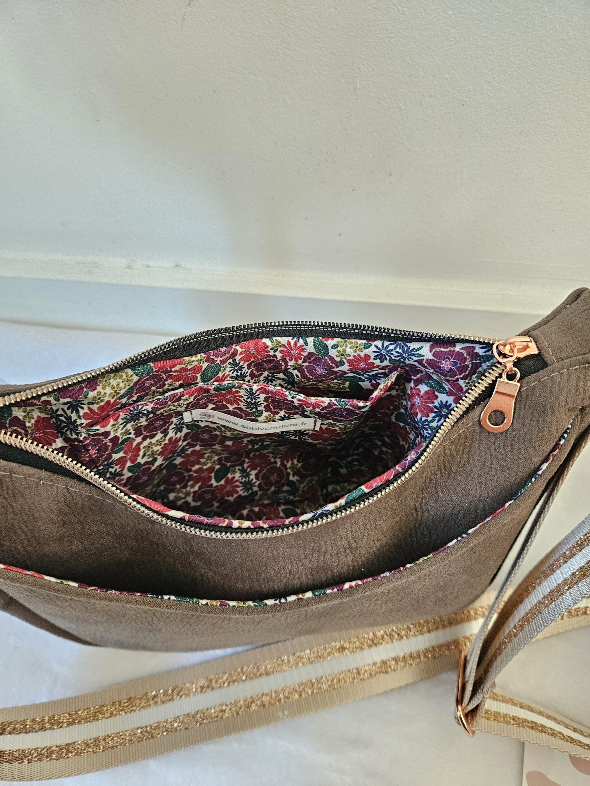 Sac Diane en simili-cuir taupe touché daim intérieur coton – Image 3