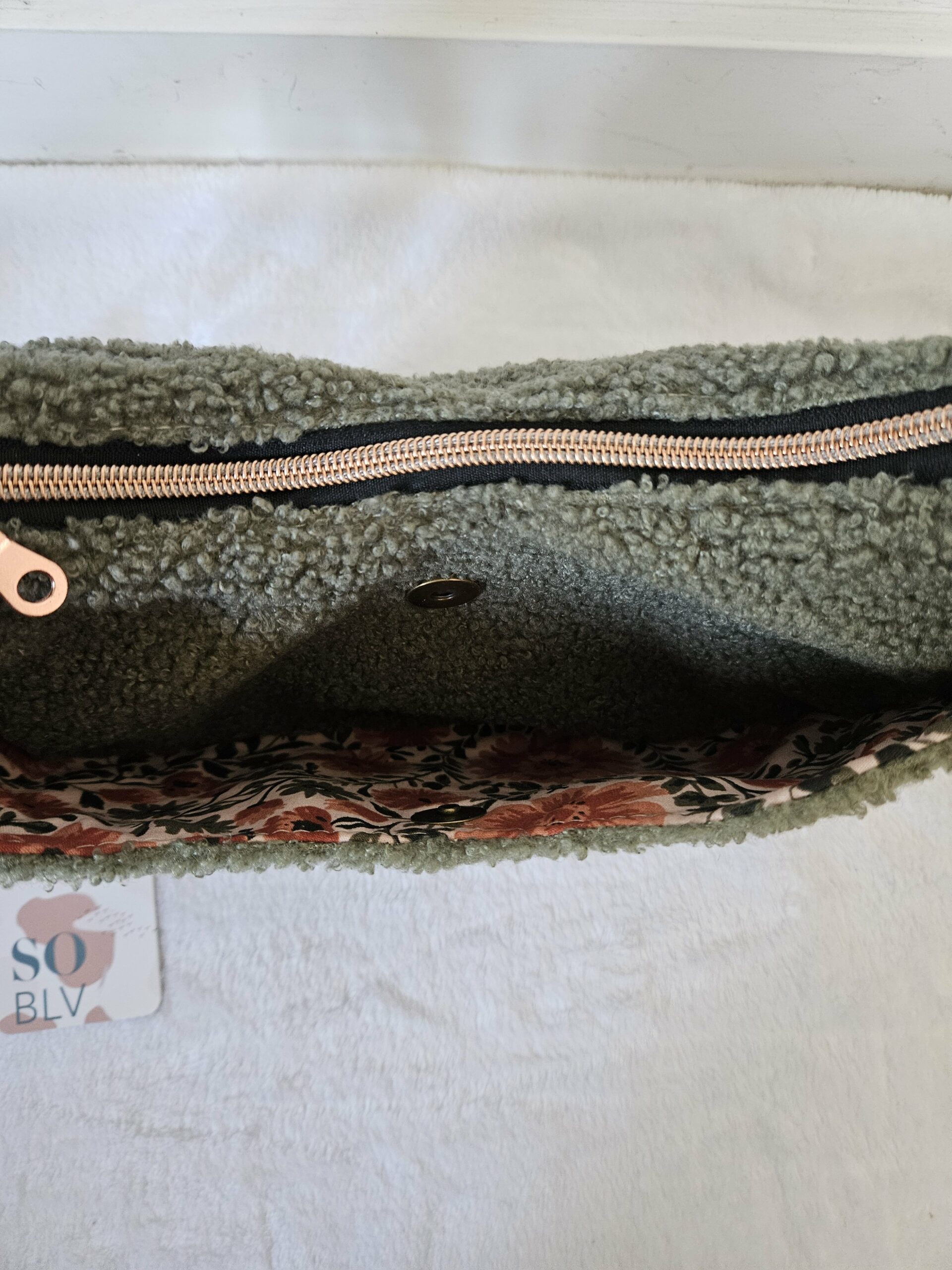 Sac Diane en Teddy peluche kaki intérieur coton fleuri – Image 2